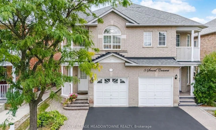 7 Secord Crescent