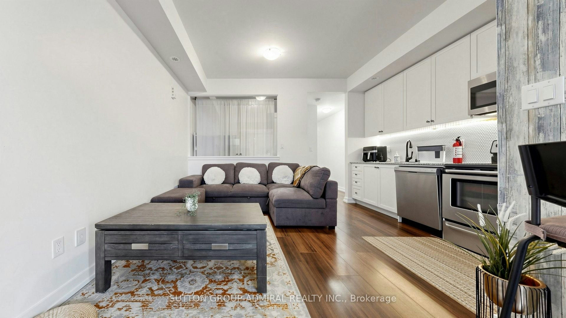 14-869 Wilson Avenue - 5