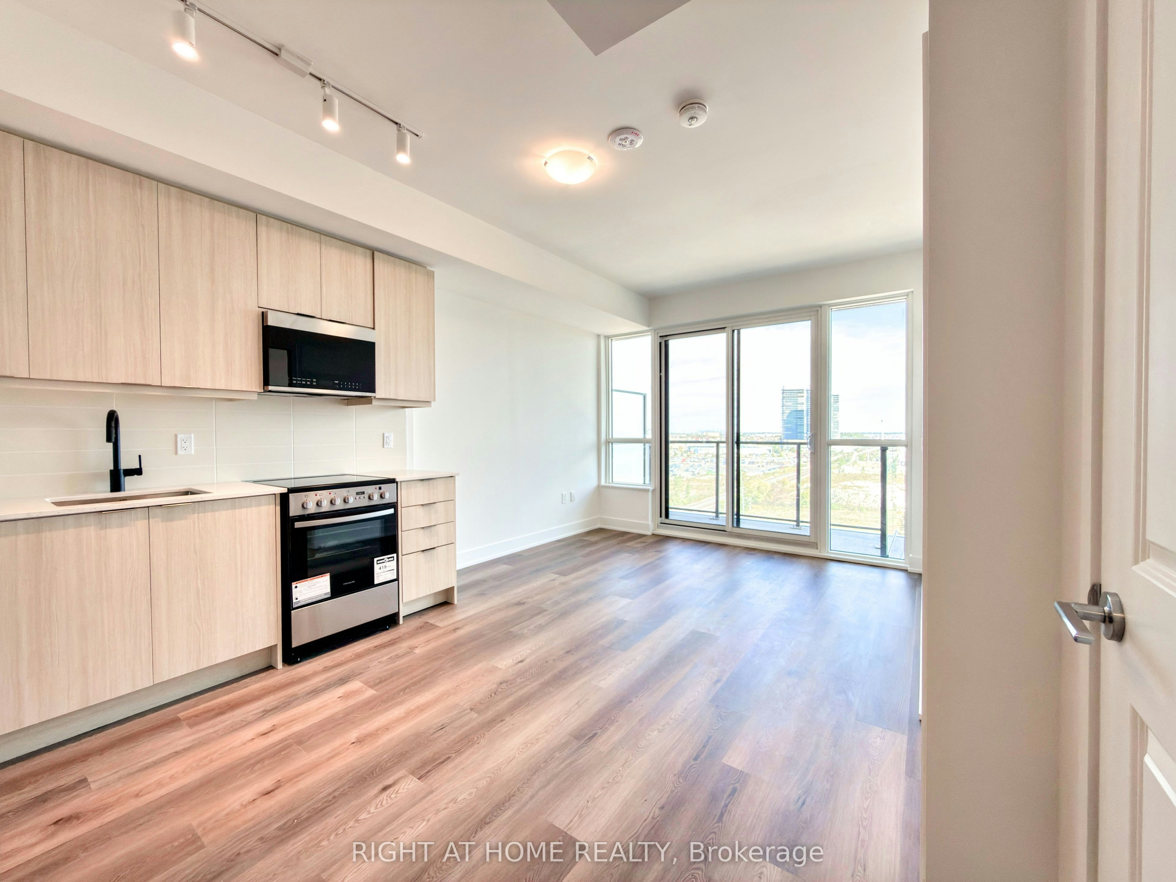 1202B-125 Nipissing Road, Milton, ON, L9T 1R3 - 3