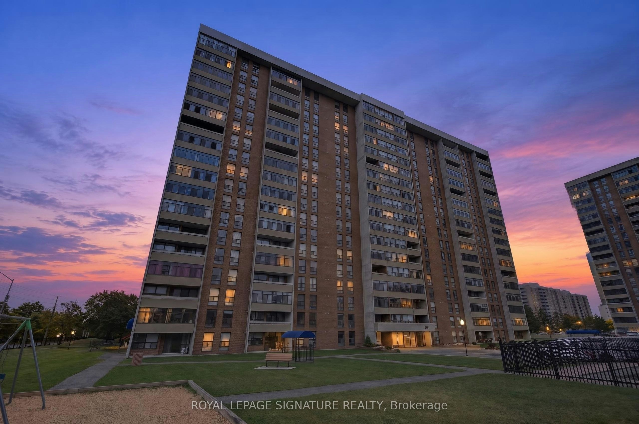 1908-25 Kensington Road, Brampton, ON, L6T 3W8