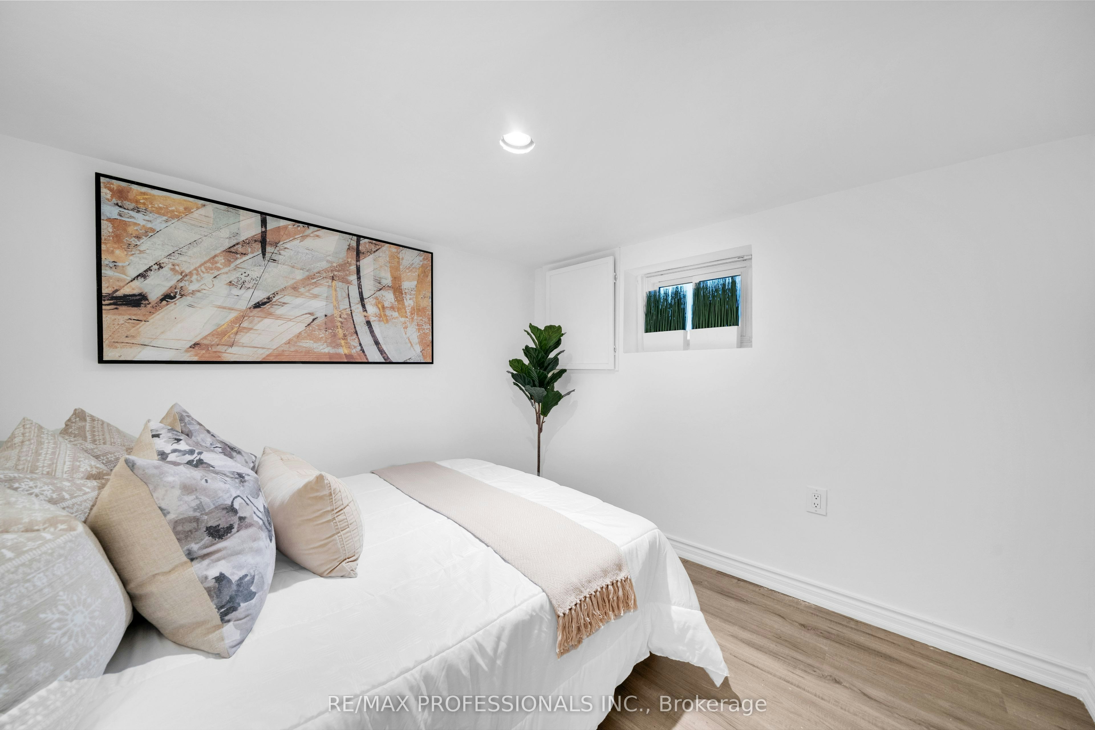 LOWER-176 Sixth Street, Toronto, ON, M8V 3A5 - 7