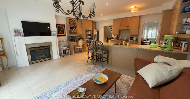 16 St Lawrence Drive, Mississauga, ON, L5G 4V6 - 8