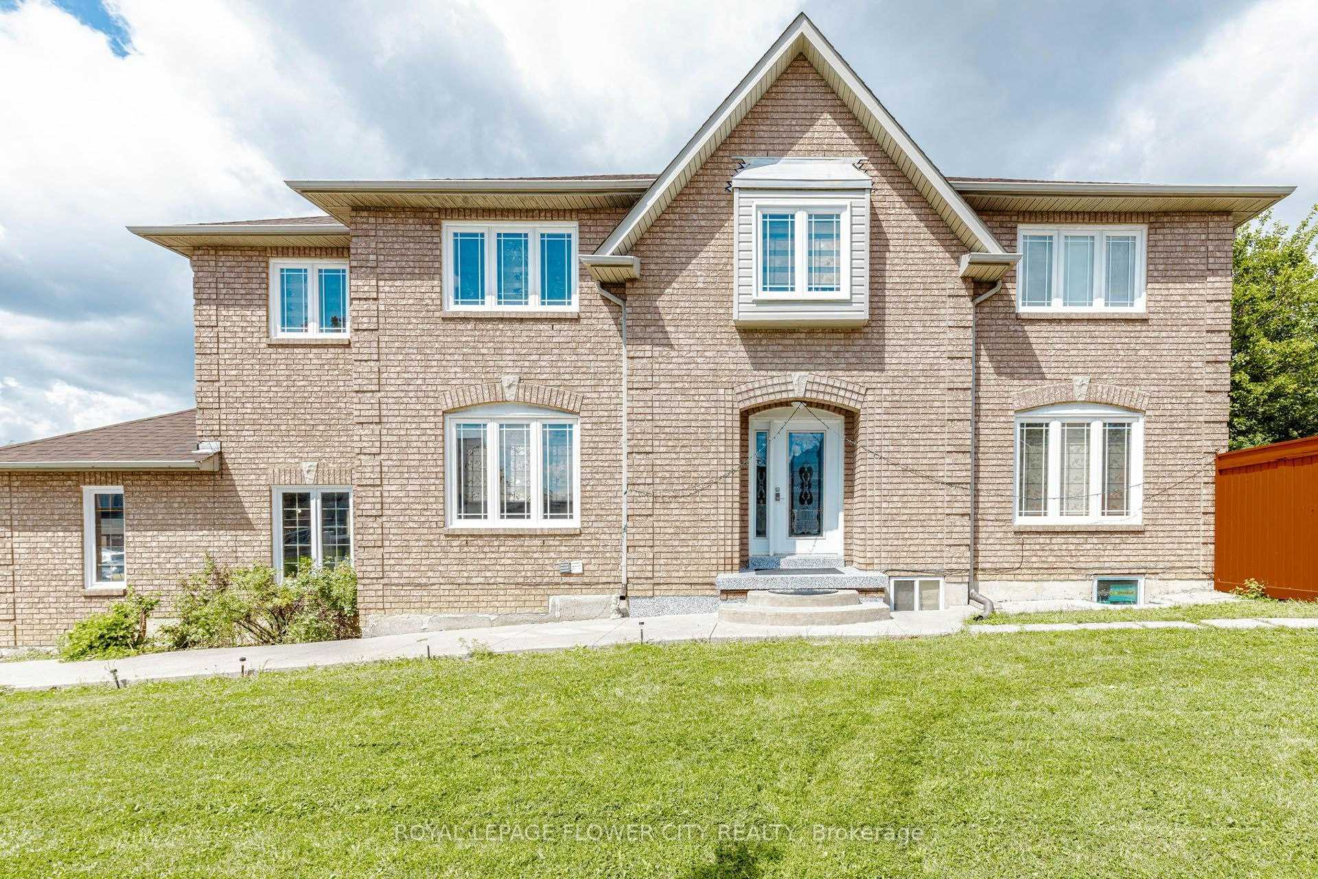 14 Canarvan Court, Brampton, ON, L6Y 4X5