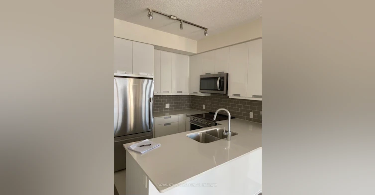 1913-35 Watergarden Drive, Mississauga, ON, L5R 0G8 - 6