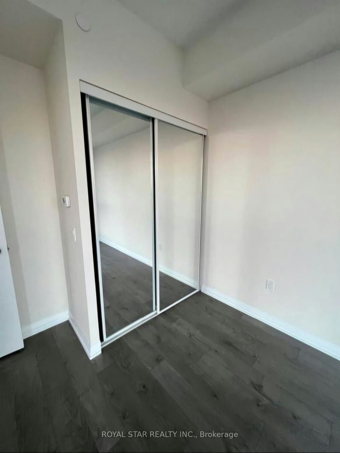 1913-35 Watergarden Drive, Mississauga, ON, L5R 0G8 - 16