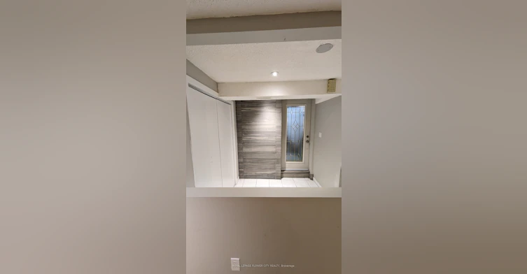 2605 Innisfil Road, Mississauga, ON, L5M 4J1 - 6
