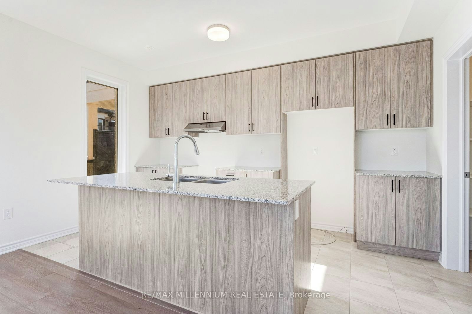 Upper-34 Thornbird Crescent, Brampton, ON, L7A 0B8 - 22