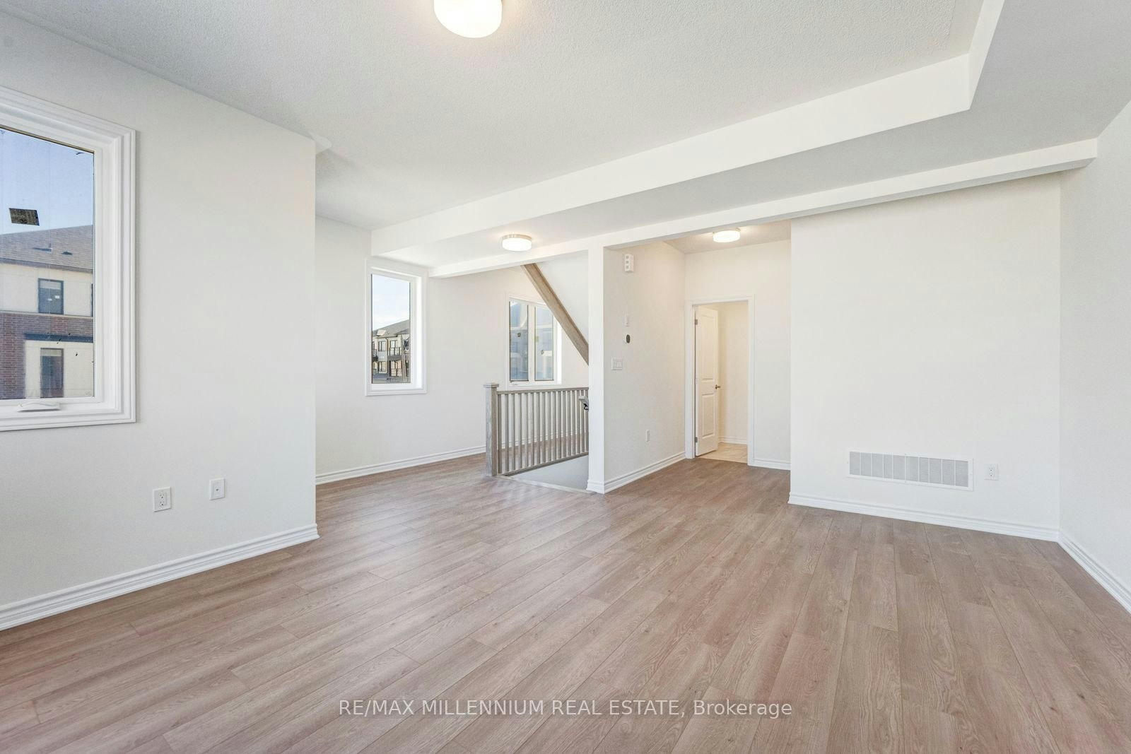 Upper-34 Thornbird Crescent, Brampton, ON, L7A 0B8 - 9