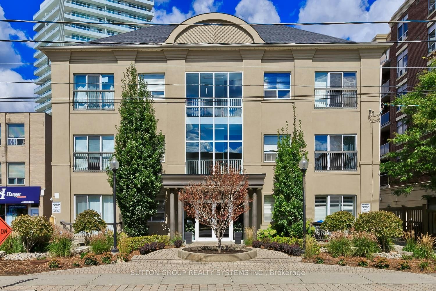 311-4198 Dundas Street W, Toronto, ON, M8X 1Y6