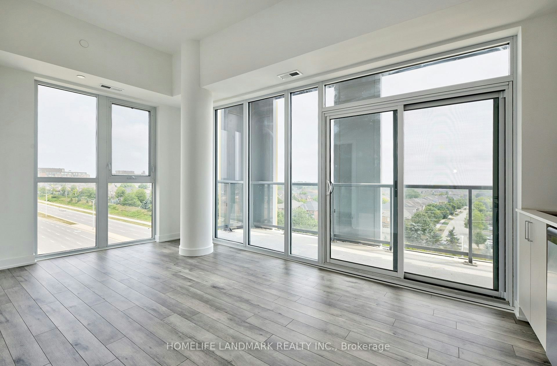 720-1005 Dundas Street E, Oakville, ON, L6H 8C7 - 4