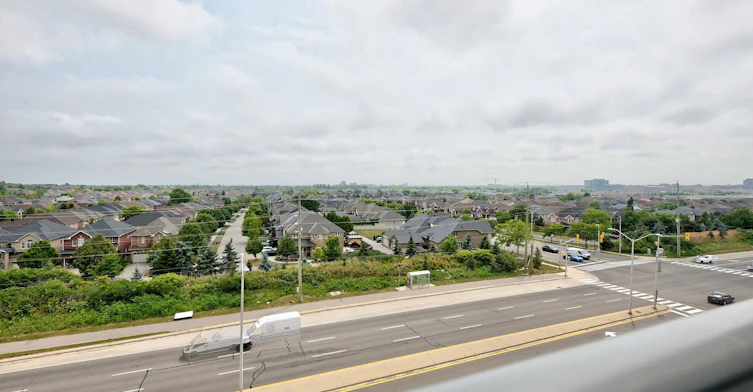 720-1005 Dundas Street E, Oakville, ON, L6H 8C7 - 18