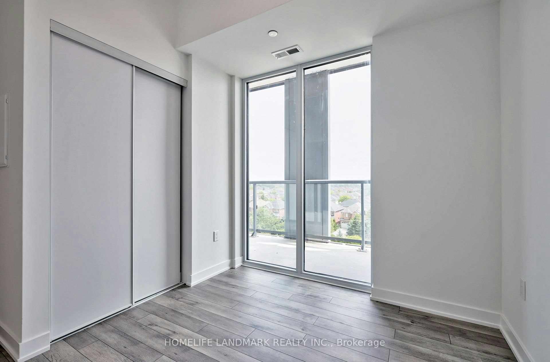 720-1005 Dundas Street E, Oakville, ON, L6H 8C7 - 10