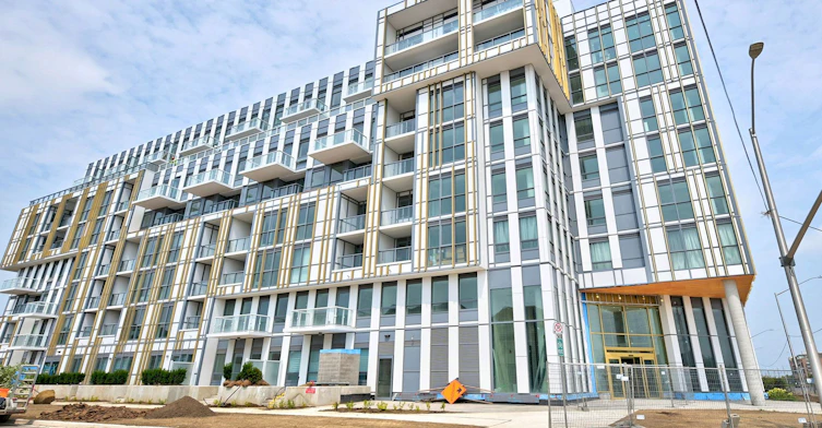 720-1005 Dundas Street E, Oakville, ON, L6H 8C7