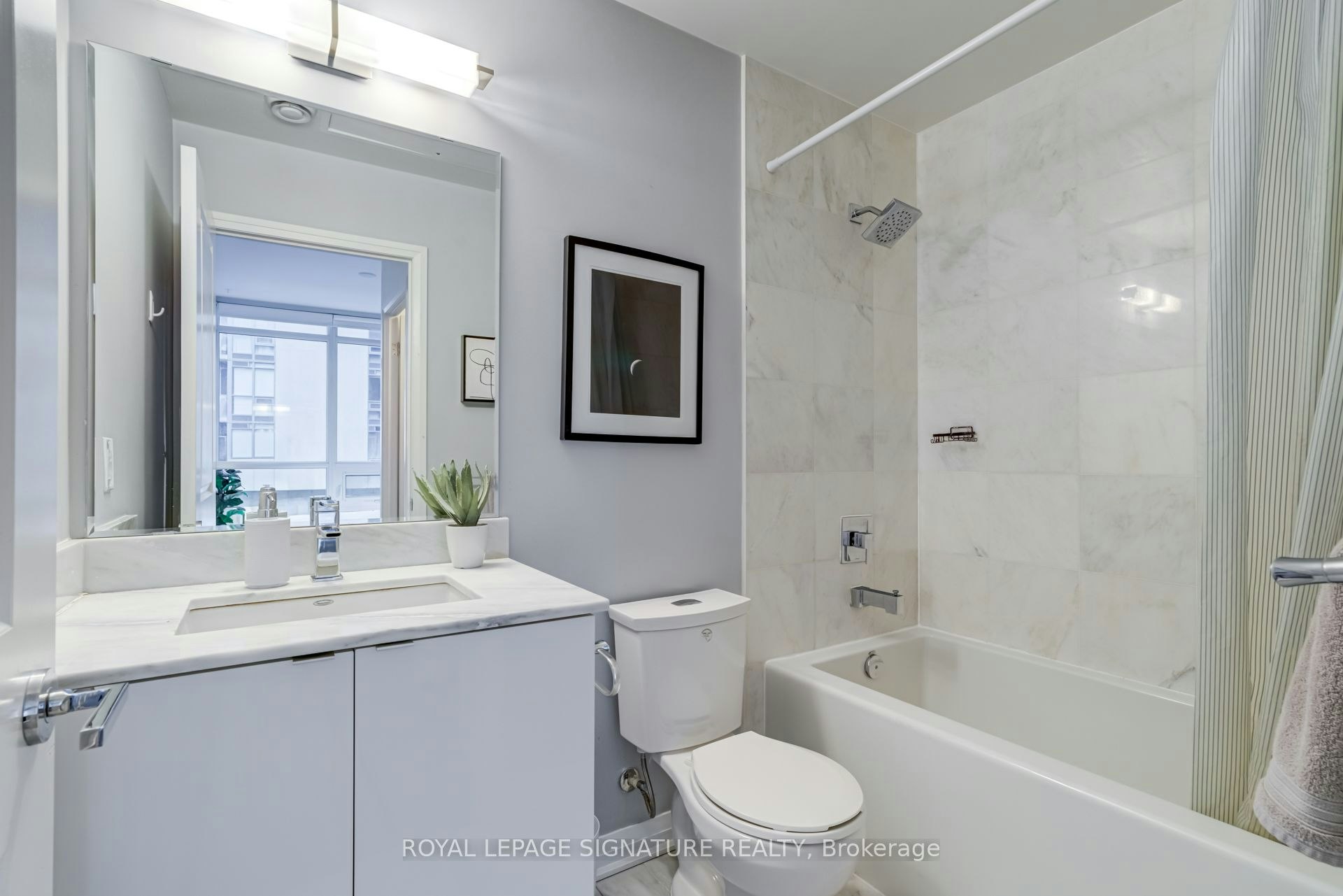 B415-60 Annie Craig Drive, Toronto, ON, M8V 0C4 - 10