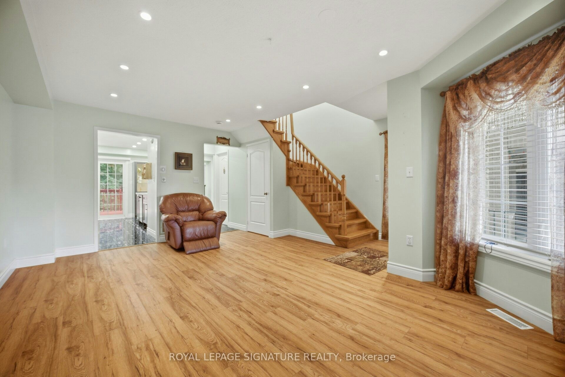 213 Fernforest Drive, Brampton, ON, L6R 1T7 - 8