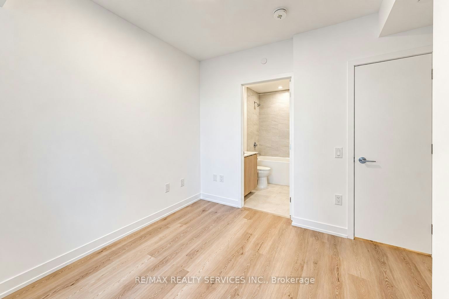 2408-395 Square One Drive, Mississauga, ON, L5B 0P6 - 7