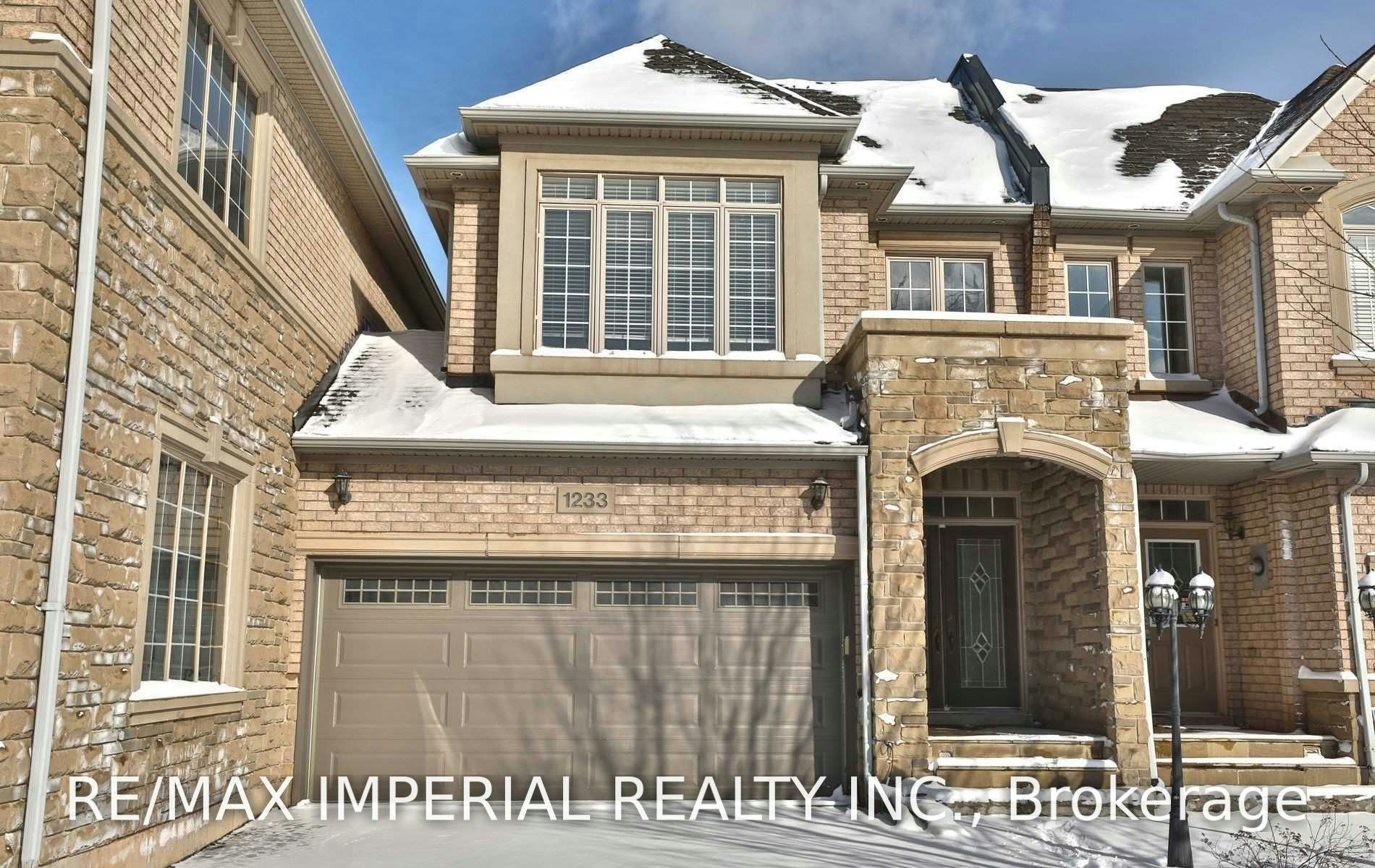 1233 Agram Drive, Oakville, ON, L6H 7P1