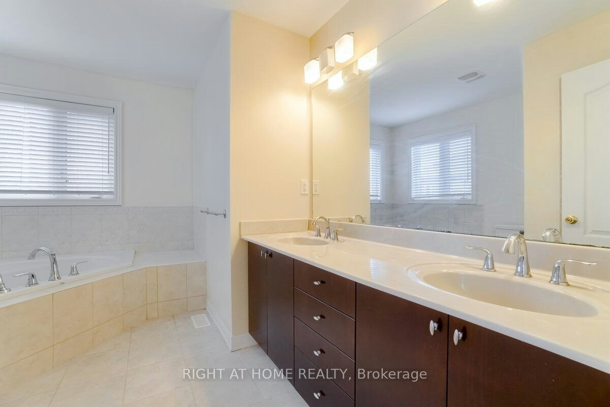4644 Doug Wright Drive, Burlington, ON, L7M 0L2 - 23