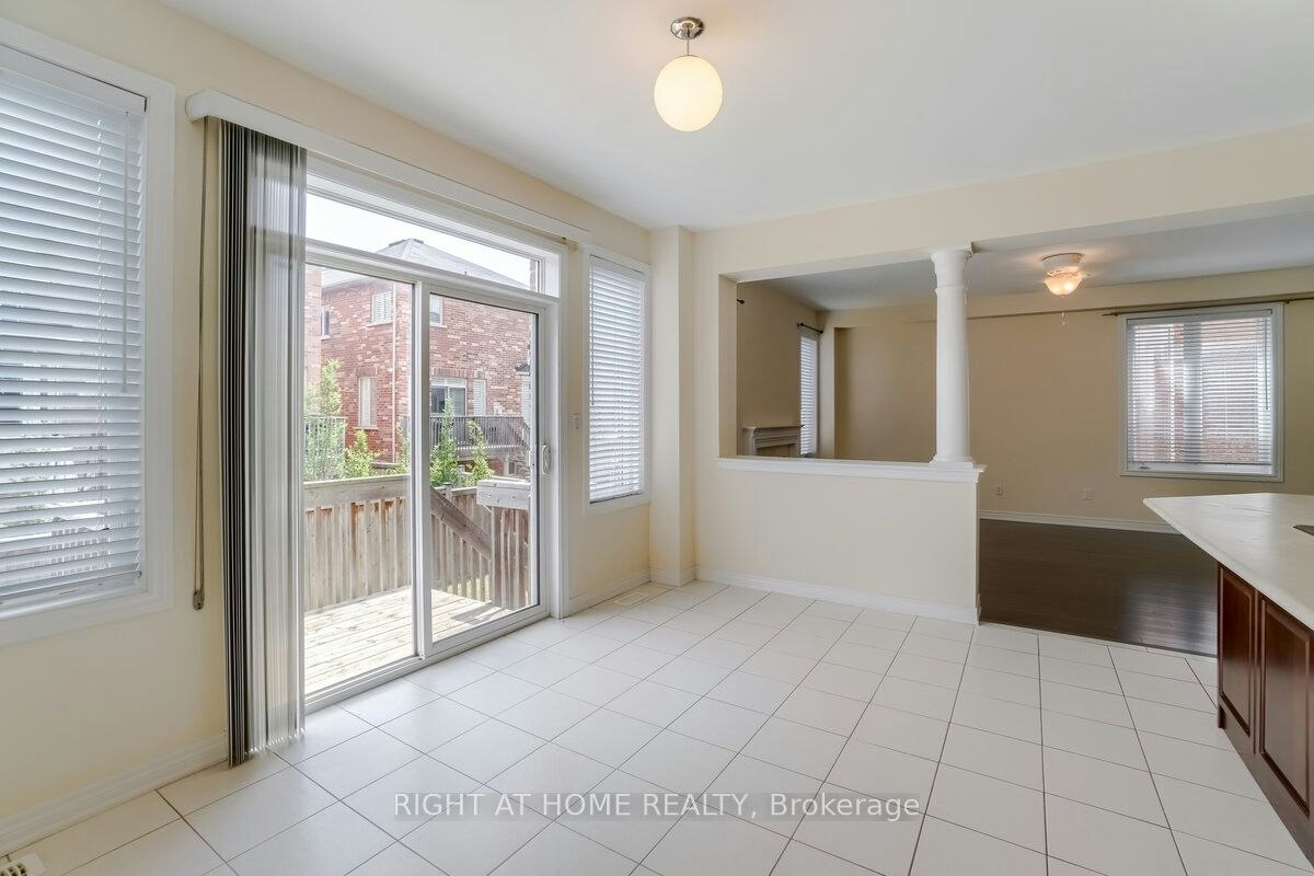 4644 Doug Wright Drive, Burlington, ON, L7M 0L2 - 13