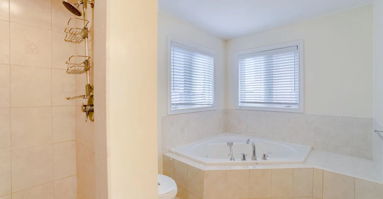 4644 Doug Wright Drive, Burlington, ON, L7M 0L2 - 24