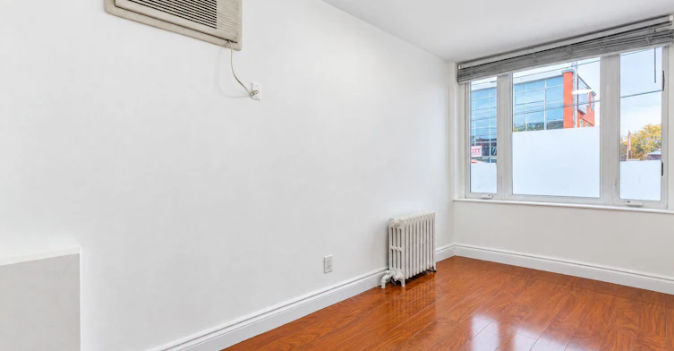 Main-203 Islington Avenue, Toronto, ON, M8V 3B8 - 13