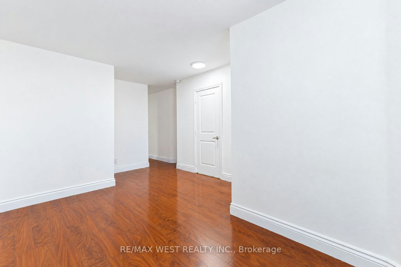 Main-203 Islington Avenue, Toronto, ON, M8V 3B8 - 10