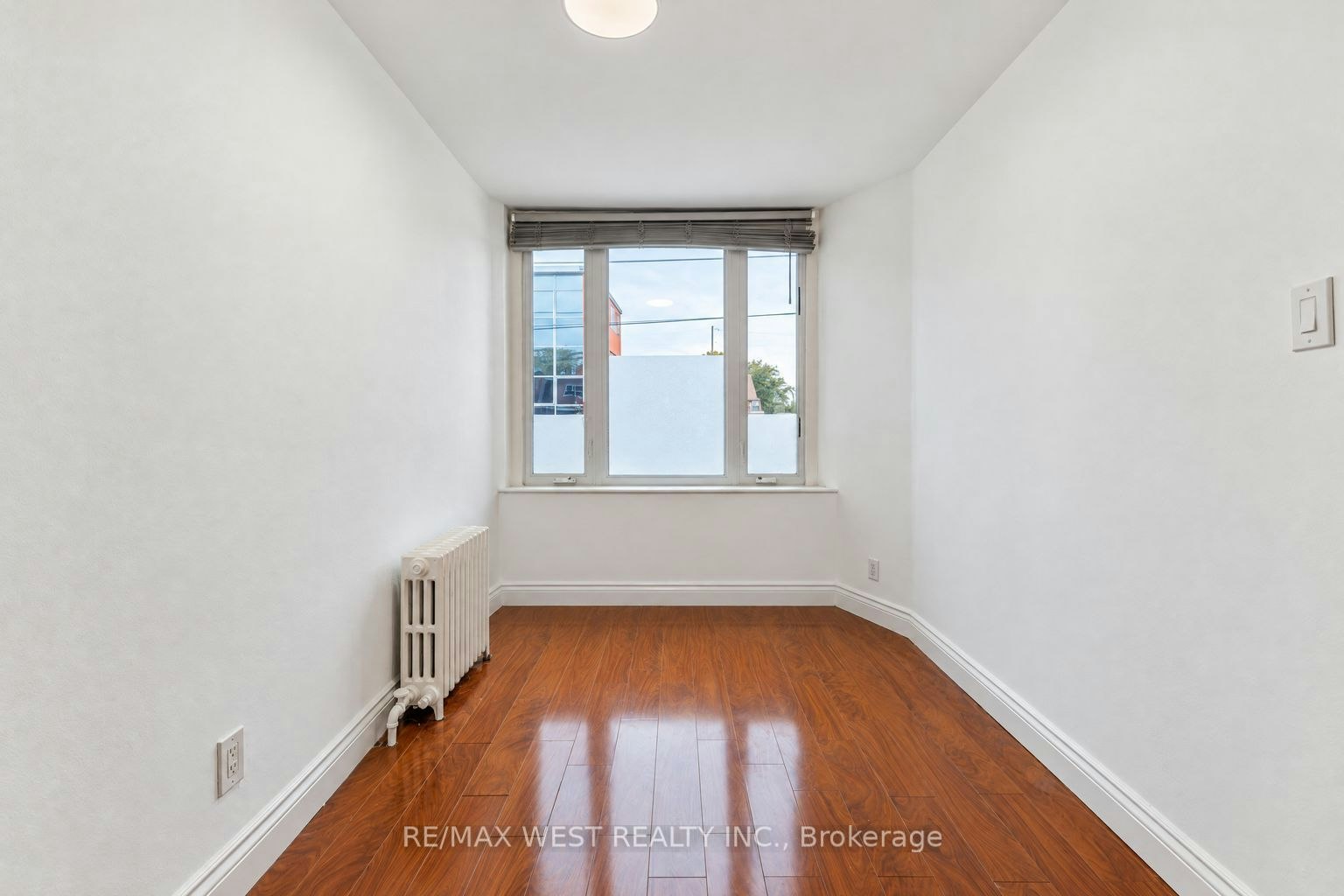 Main-203 Islington Avenue, Toronto, ON, M8V 3B8 - 14