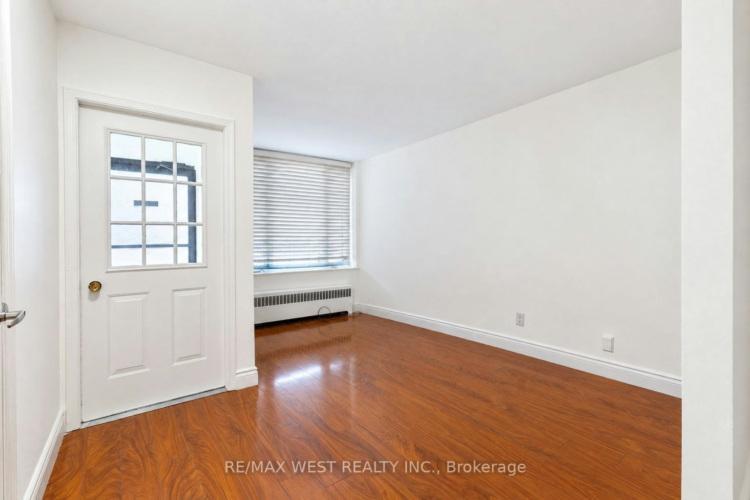Main-203 Islington Avenue, Toronto, ON, M8V 3B8 - 7