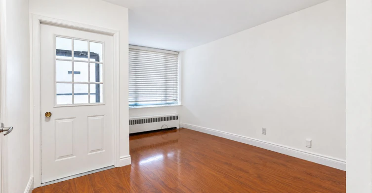 Main-203 Islington Avenue, Toronto, ON, M8V 3B8 - 7