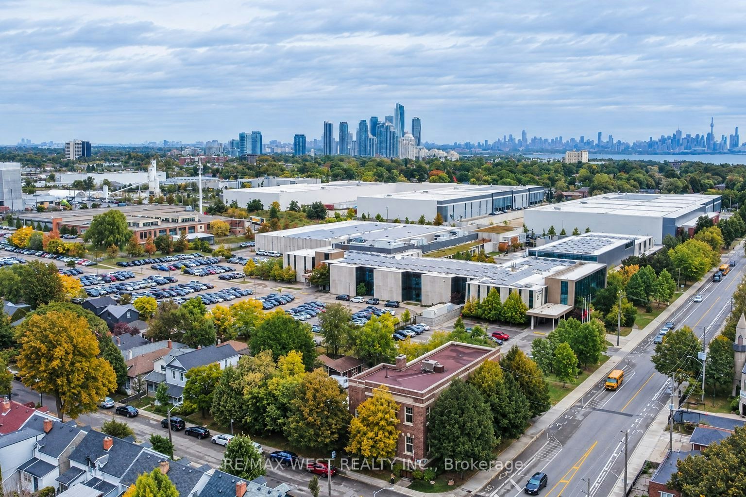 Main-203 Islington Avenue, Toronto, ON, M8V 3B8 - 39