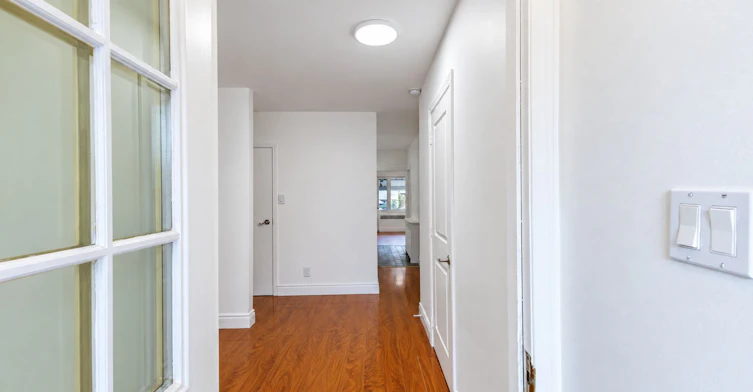 Main-203 Islington Avenue, Toronto, ON, M8V 3B8 - 12