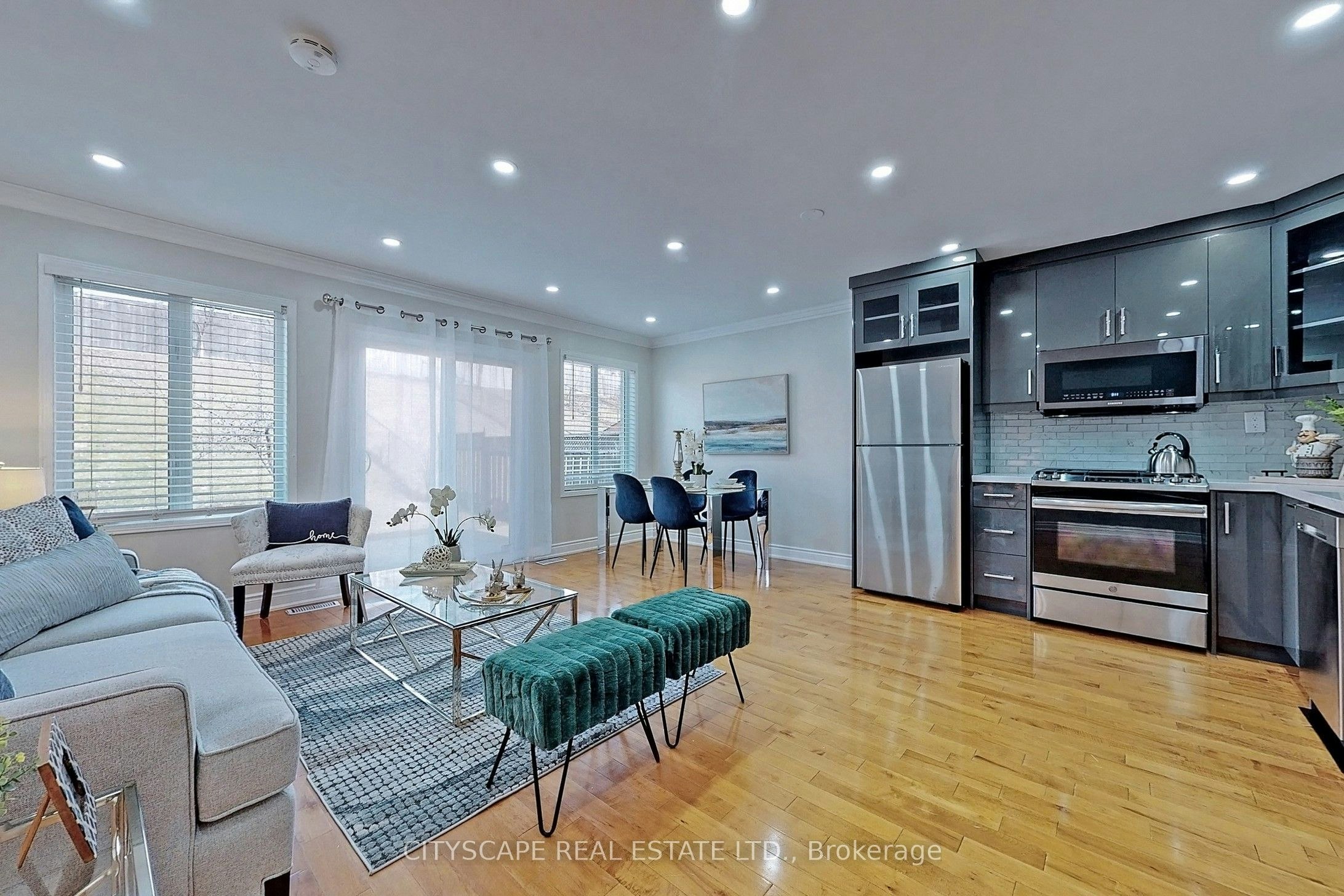 343 Wildgrass Road, Mississauga, ON, L5B 4H1 - 2