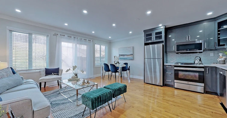 343 Wildgrass Road, Mississauga, ON, L5B 4H1 - 2