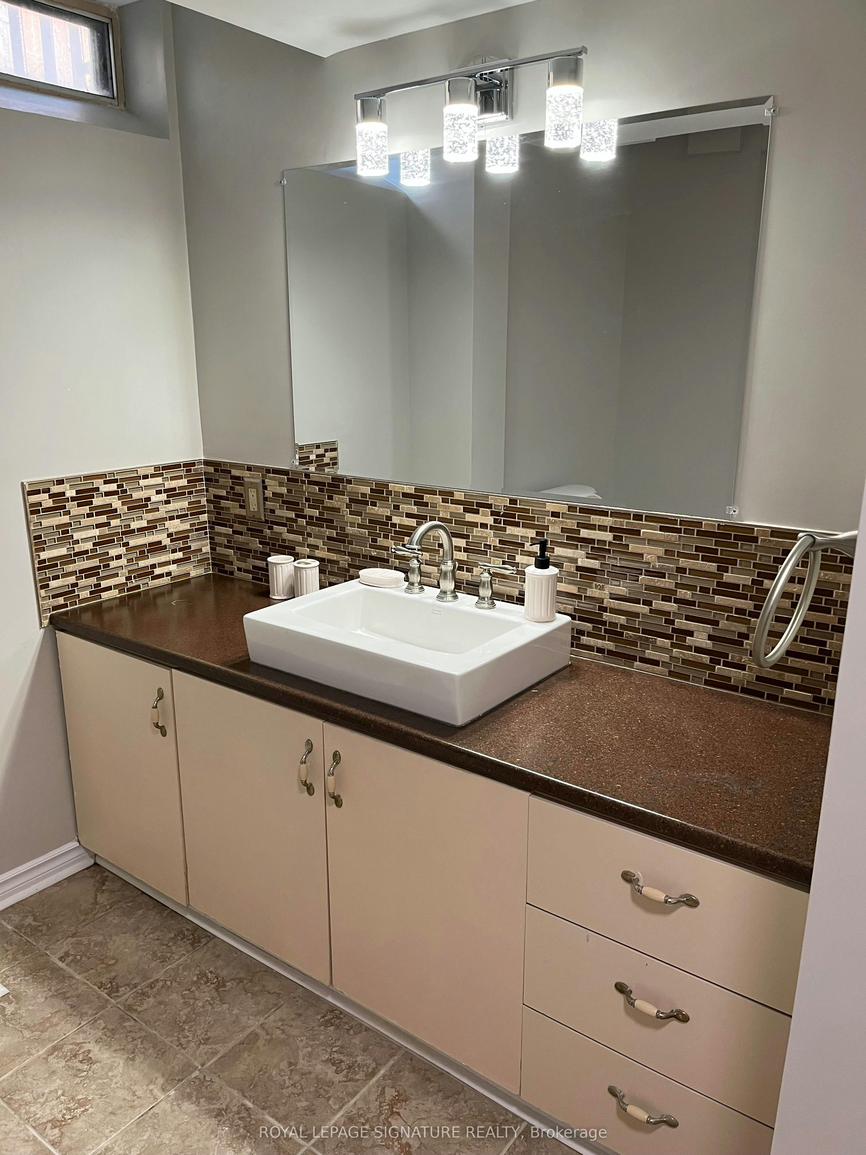 Bsmt-21 Melbert Road, Toronto, ON, M9C 3P5 - 11