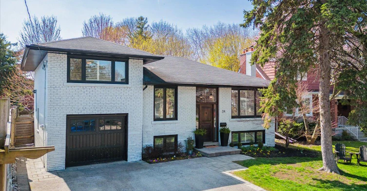 2A Elton Crescent, Toronto, ON, M8W 2X8 - 2