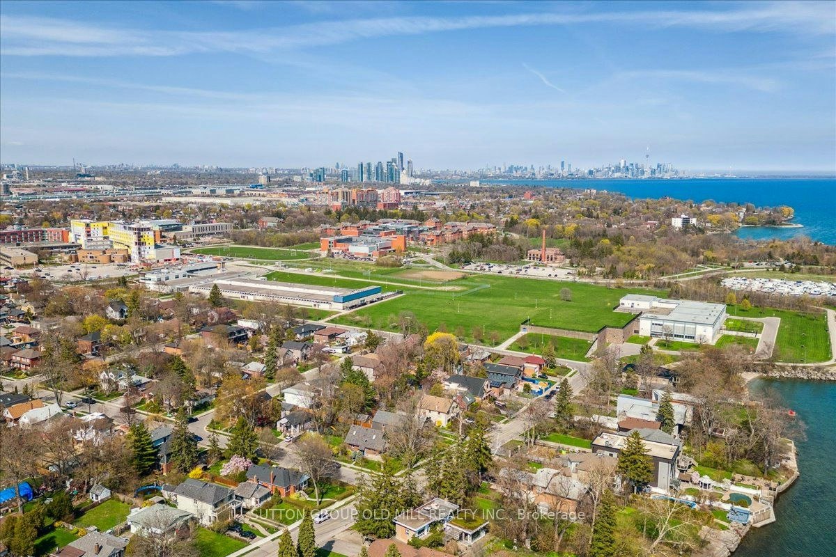 2A Elton Crescent, Toronto, ON, M8W 2X8 - 17