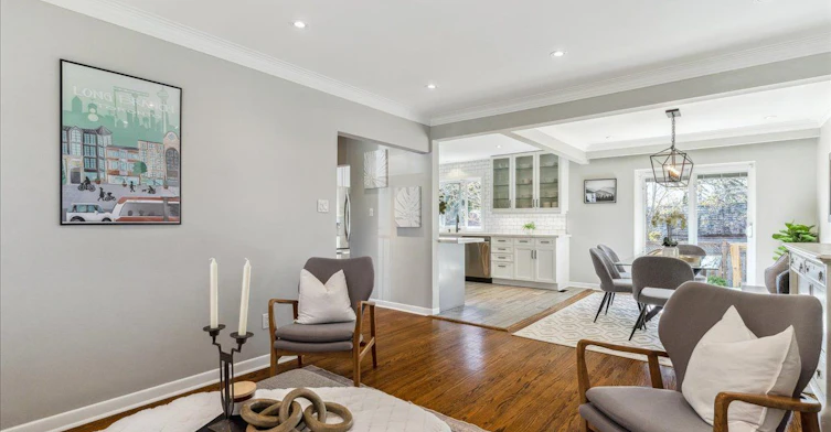 2A Elton Crescent, Toronto, ON, M8W 2X8 - 4