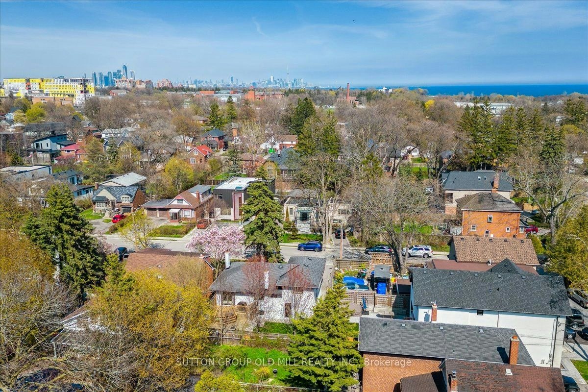2A Elton Crescent, Toronto, ON, M8W 2X8 - 16