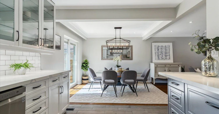 2A Elton Crescent, Toronto, ON, M8W 2X8 - 7