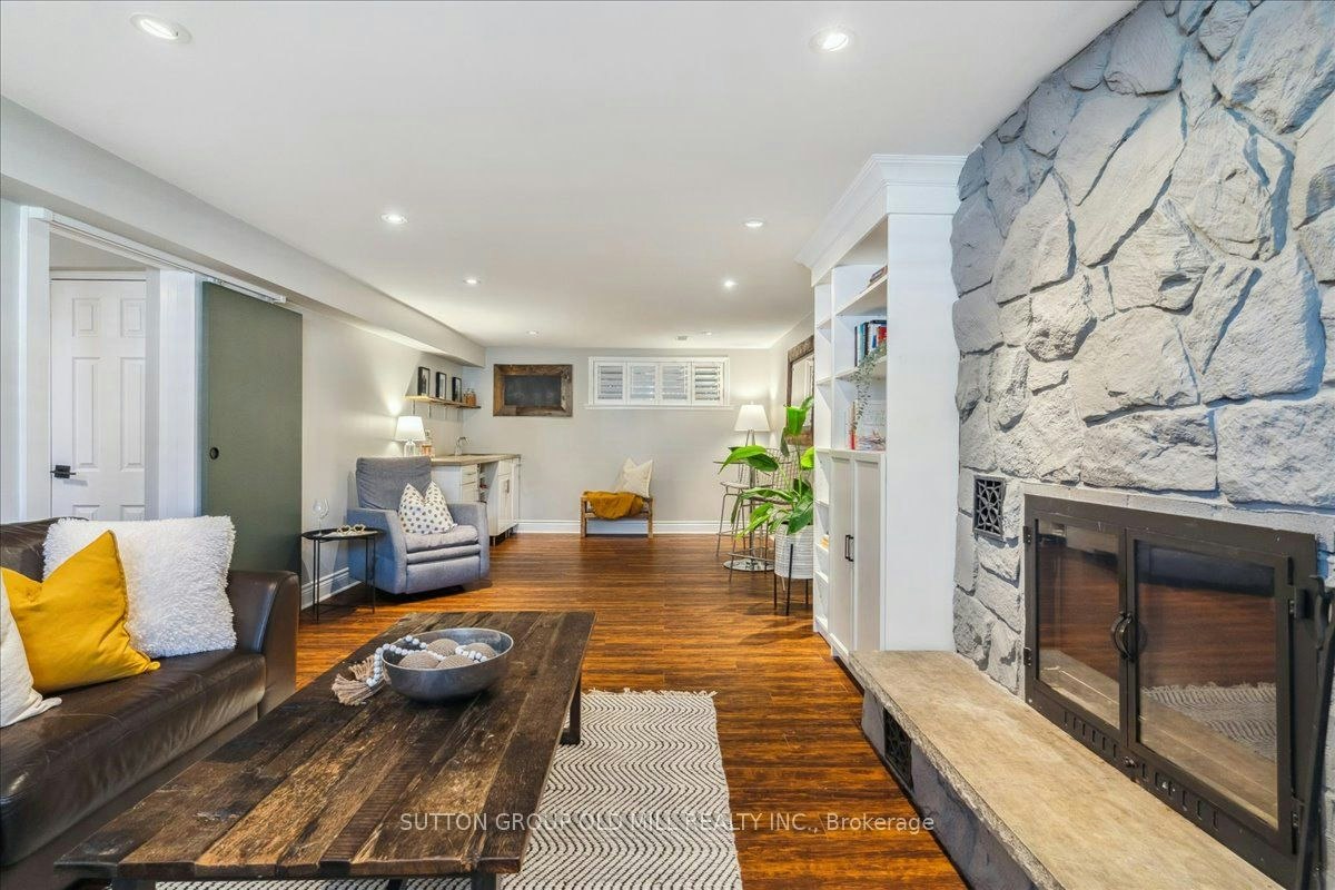 2A Elton Crescent, Toronto, ON, M8W 2X8 - 13