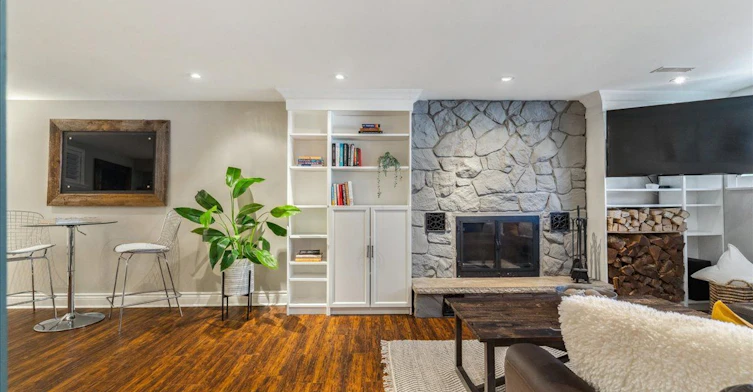 2A Elton Crescent, Toronto, ON, M8W 2X8 - 12