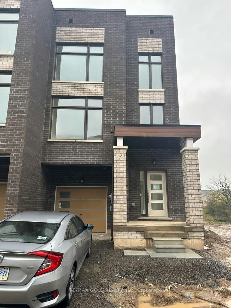 43 Queenpost Drive, Brampton, ON, L6Y 6L2
