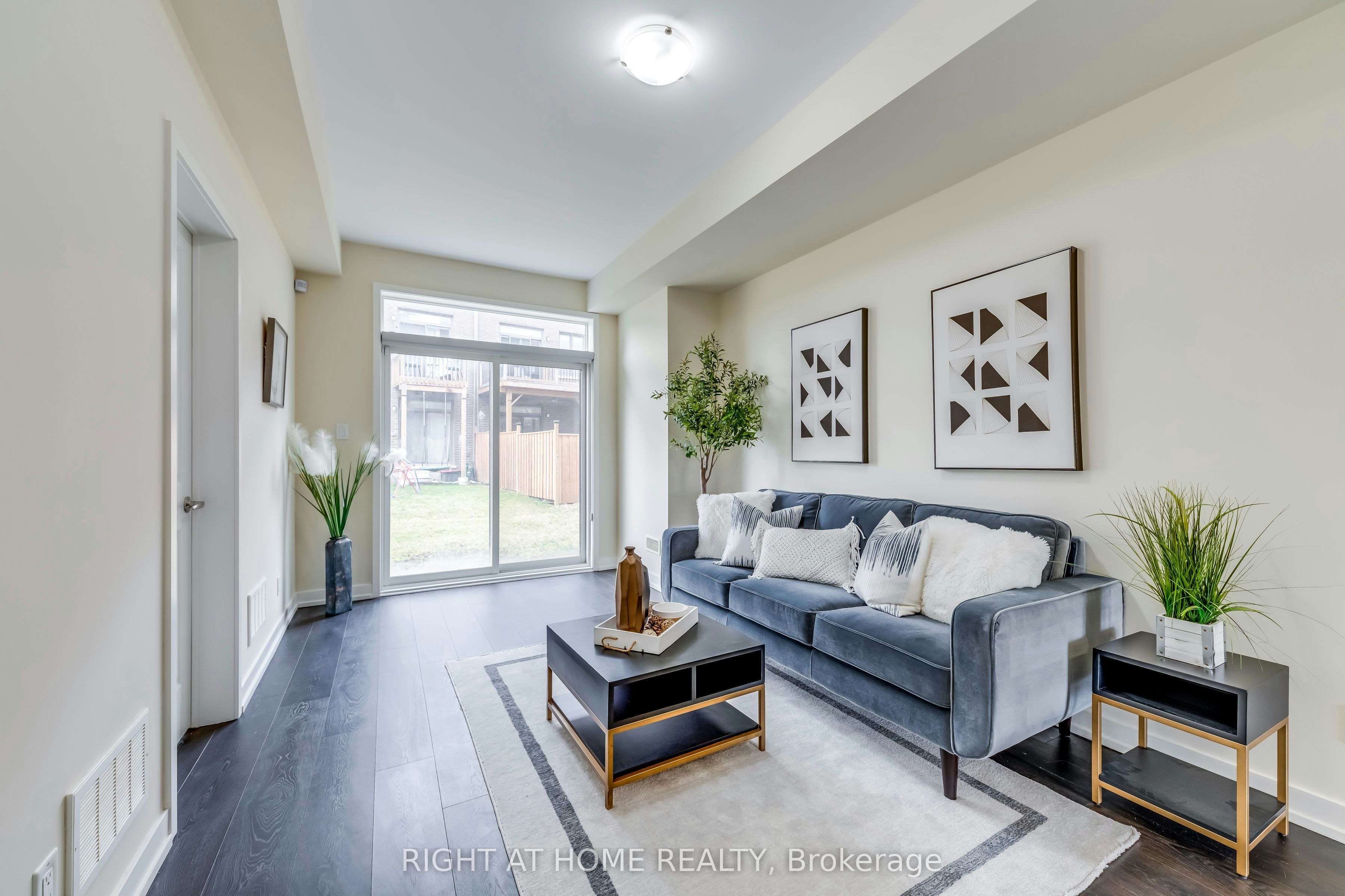 272 Squire Crescent, Oakville, ON, L6H 0L8 - 4