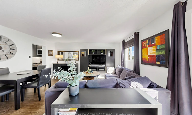 57-93 Hansen Road N