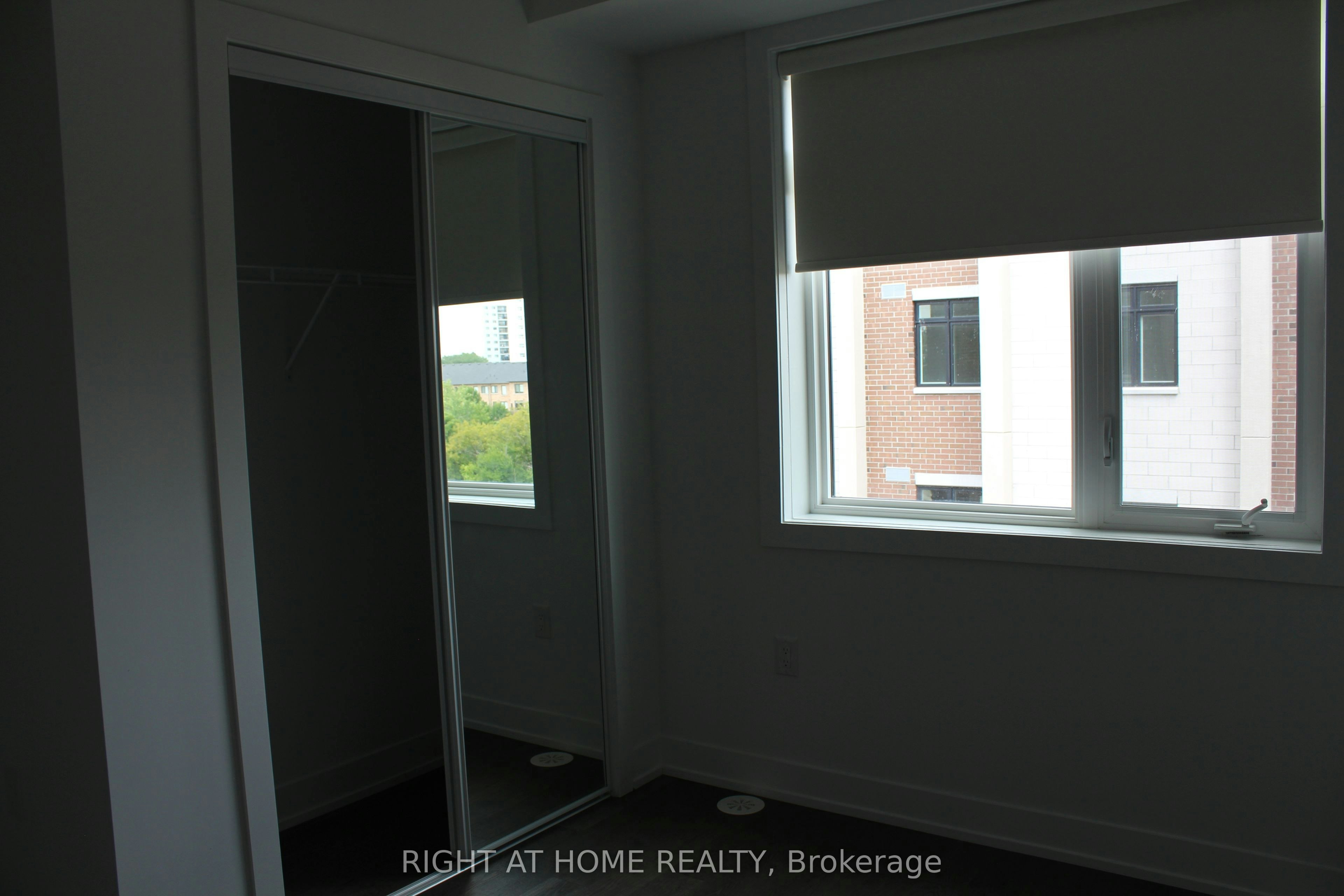 249-1075 Douglas Mccurdy Common, Mississauga, ON, L5G 0C6 - 9
