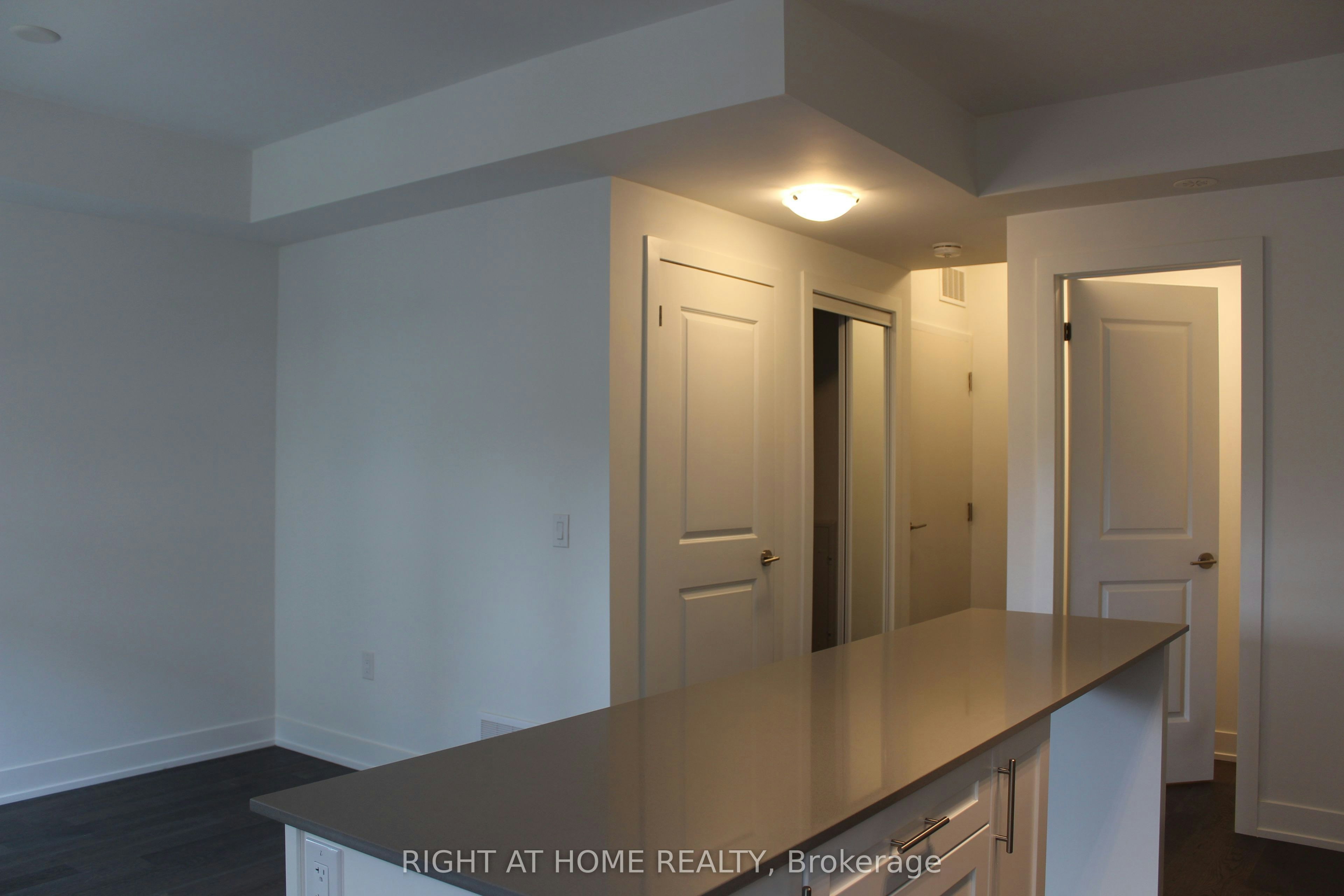 249-1075 Douglas Mccurdy Common, Mississauga, ON, L5G 0C6 - 11