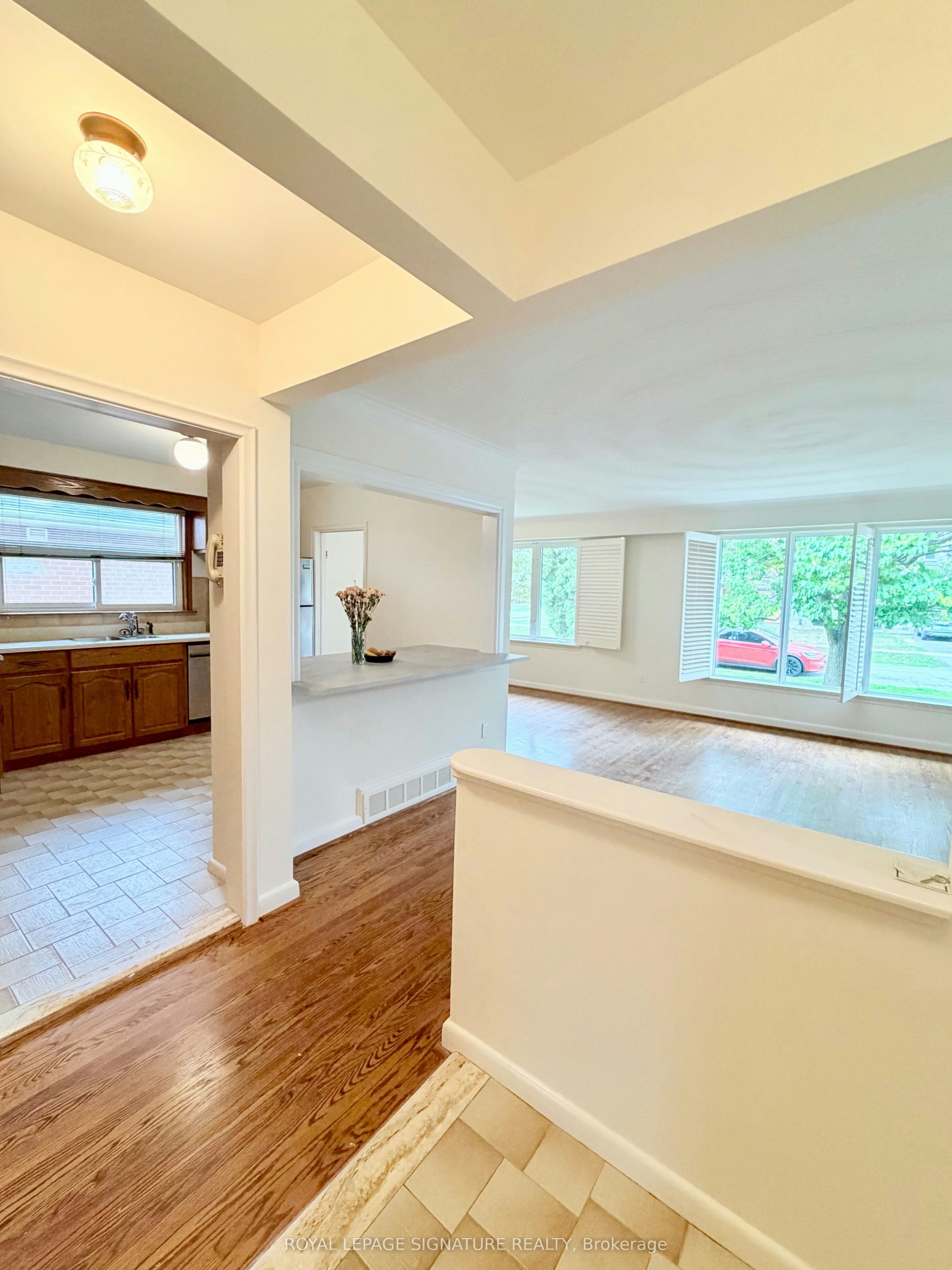 Main-3 Avery Avenue, Toronto, ON, M9C 1K1 - 4