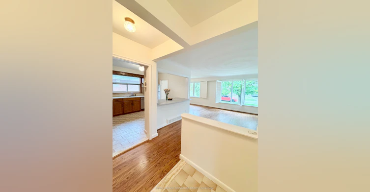 Main-3 Avery Avenue, Toronto, ON, M9C 1K1 - 4