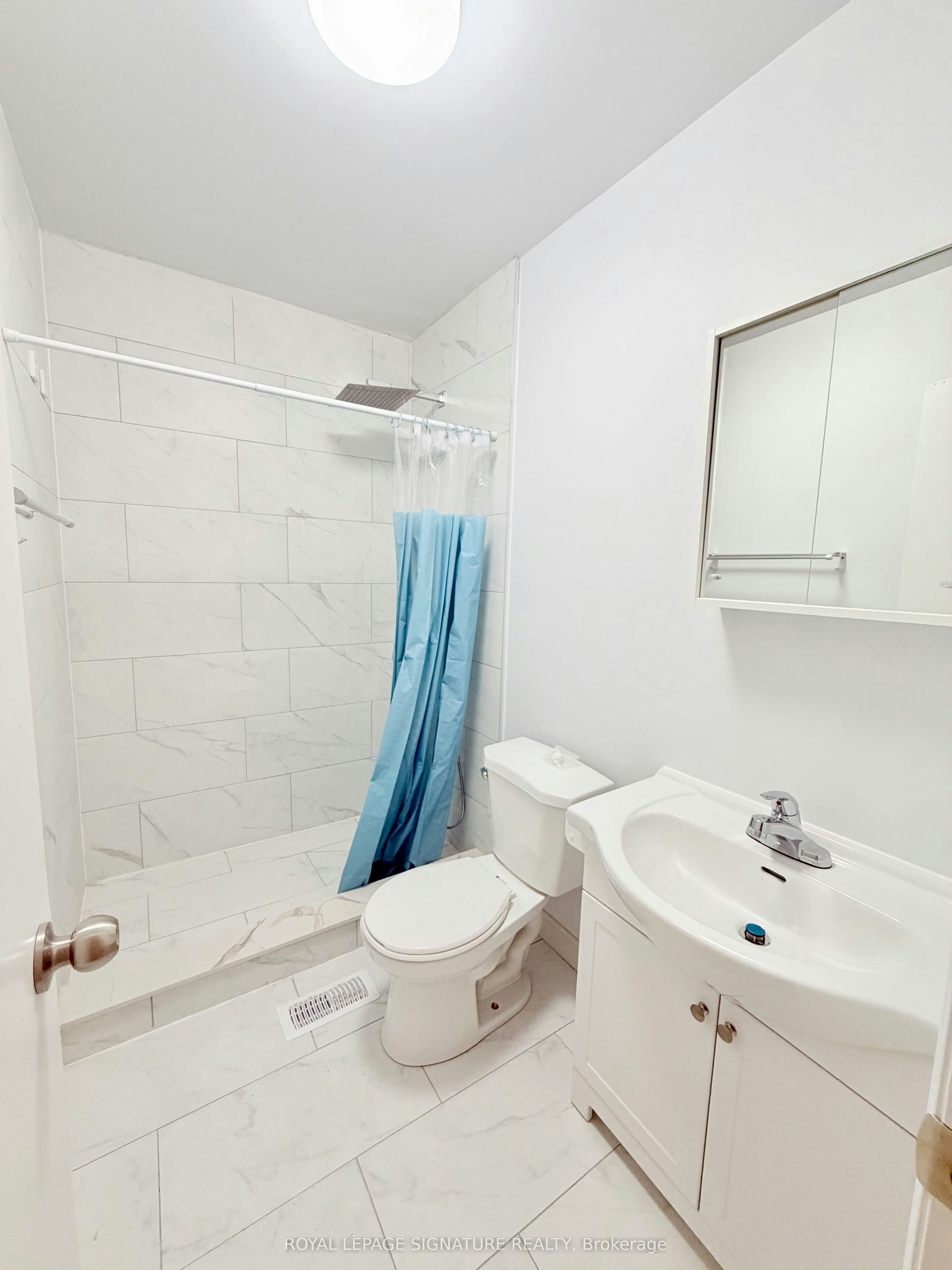 Main-3 Avery Avenue, Toronto, ON, M9C 1K1 - 25