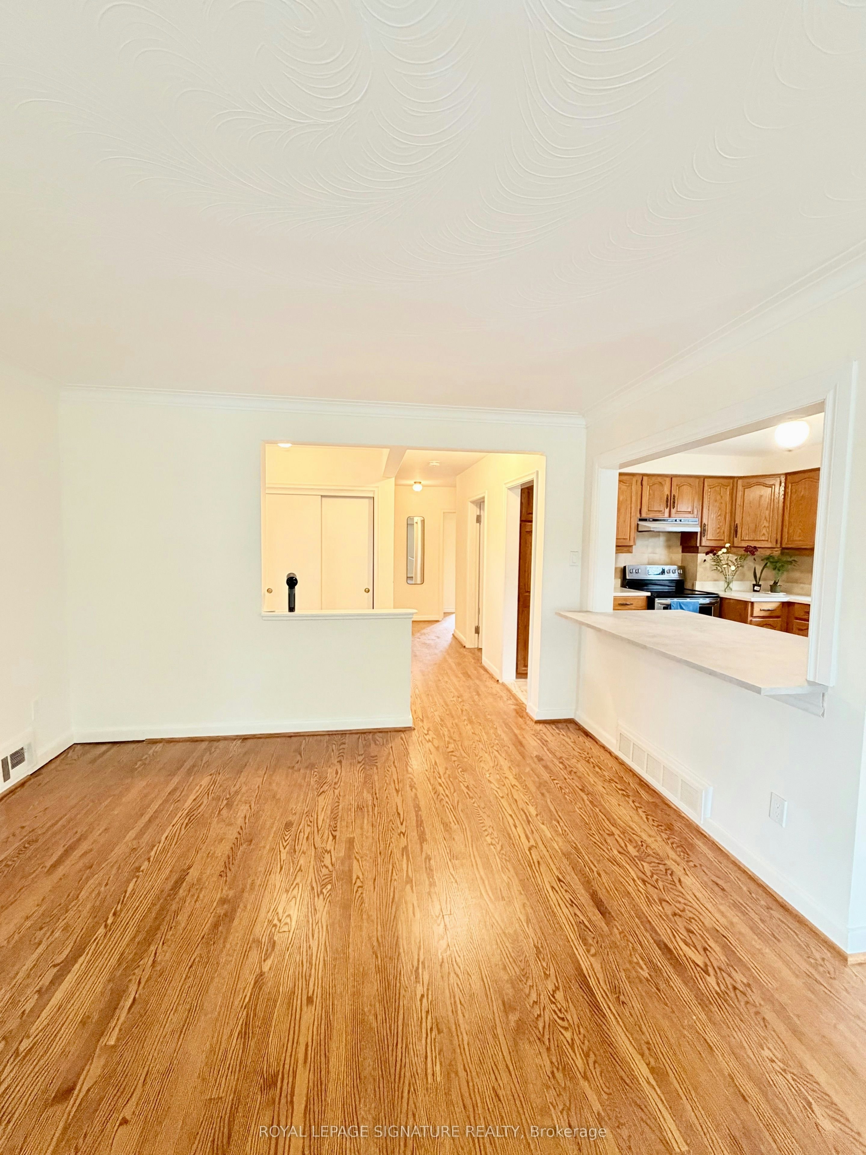 Main-3 Avery Avenue, Toronto, ON, M9C 1K1 - 9